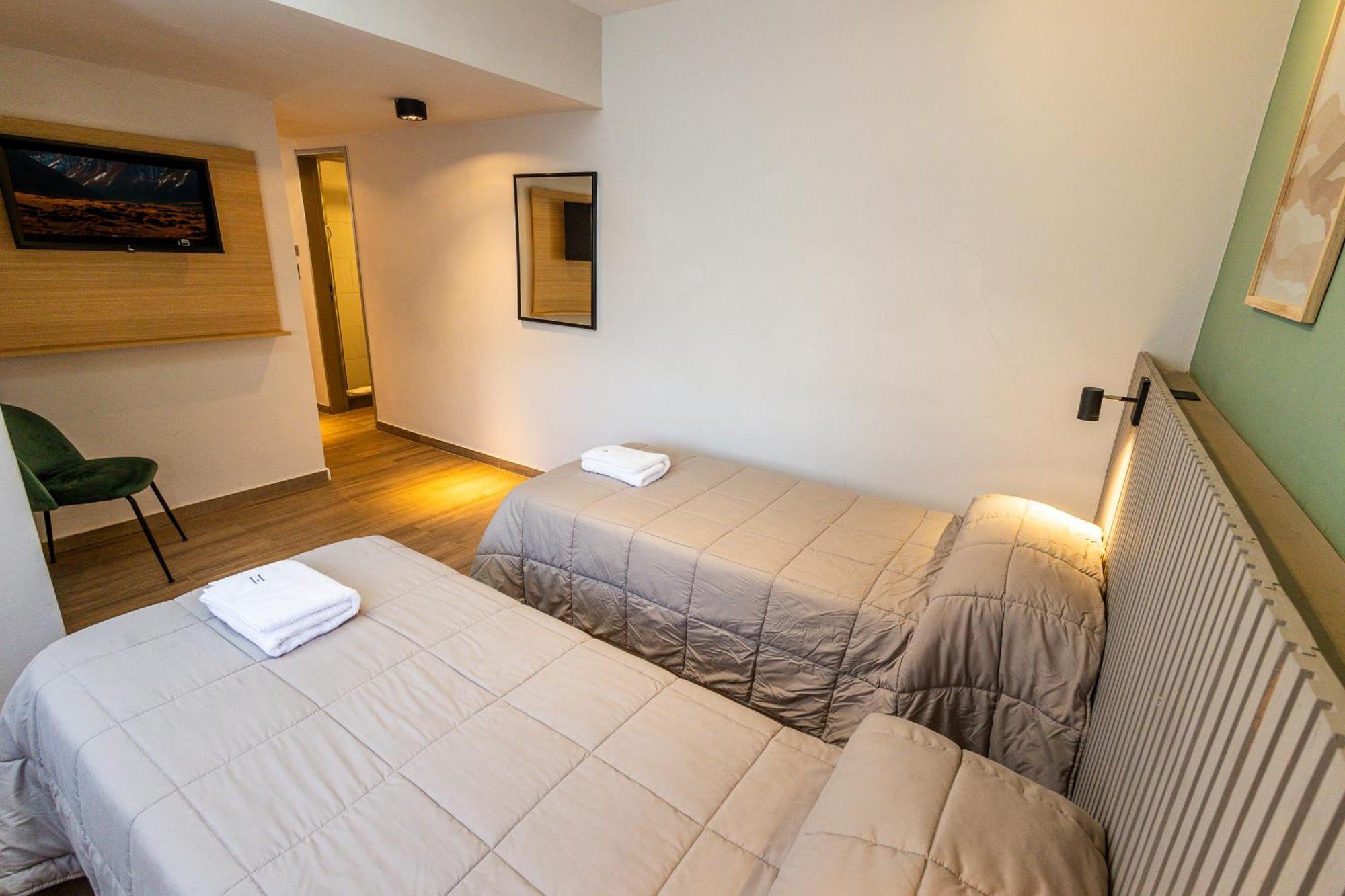 M383 Hotel Bariloche Екстериор снимка