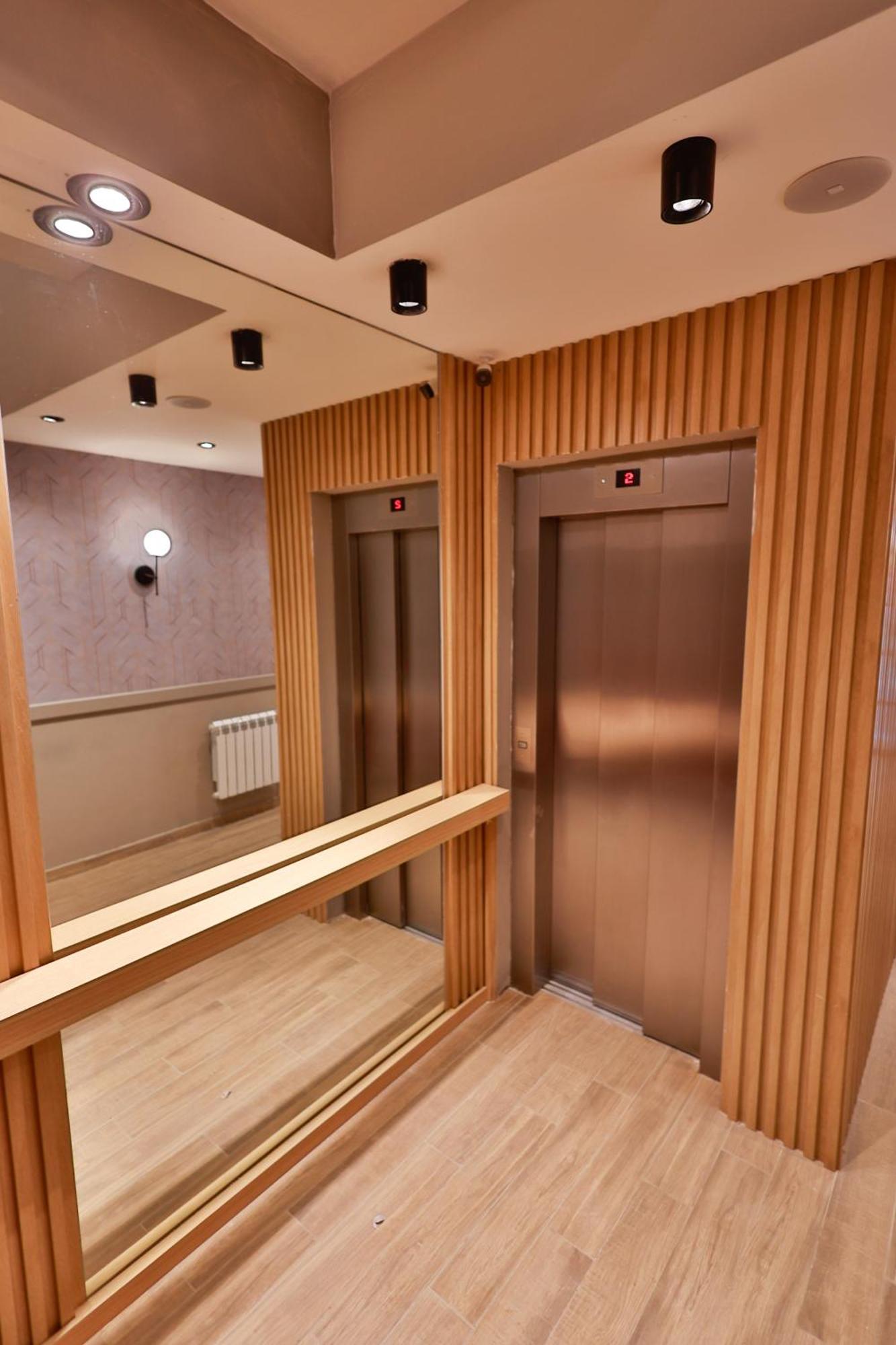 M383 Hotel Bariloche Екстериор снимка