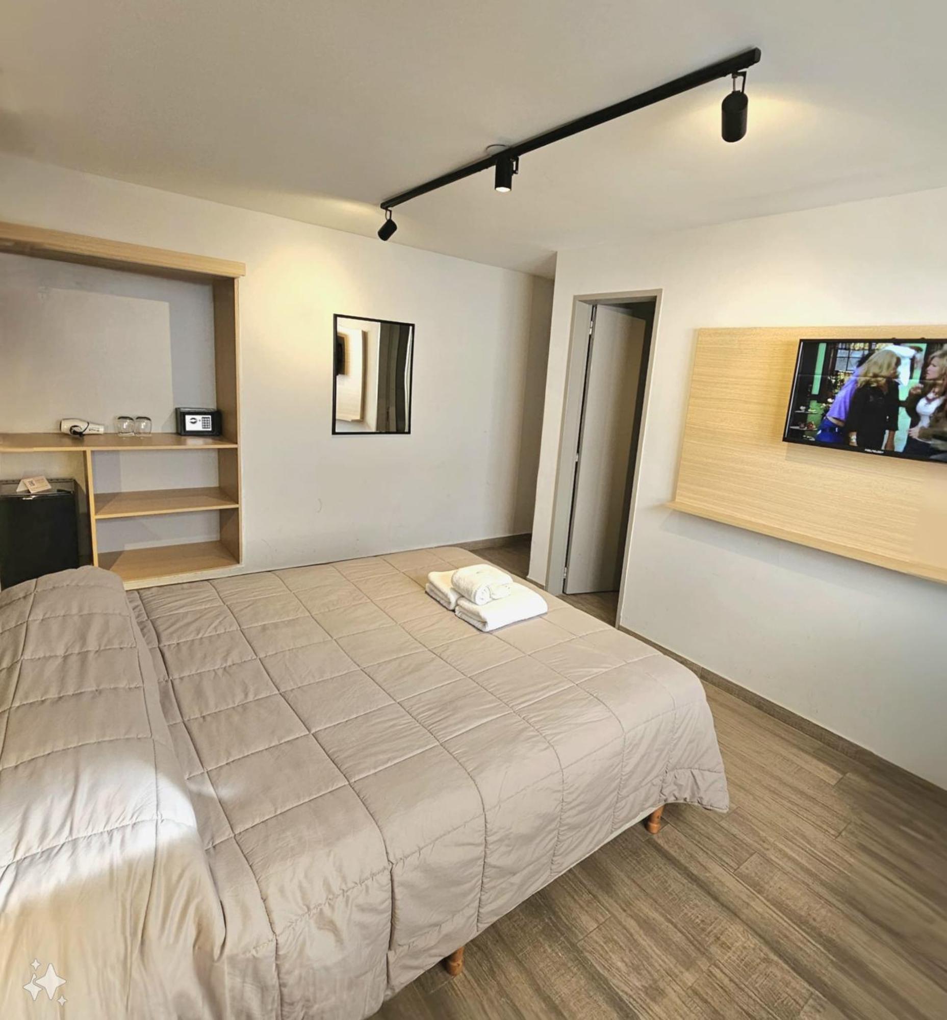 M383 Hotel Bariloche Екстериор снимка